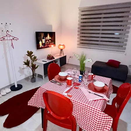 Lapta Red 1 Bedroom Apartment Διαμέρισμα Deneia